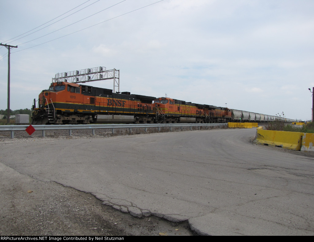 BNSF 1010